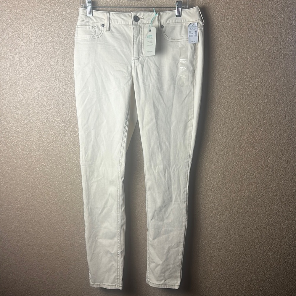 Maurice’s Jean Medium